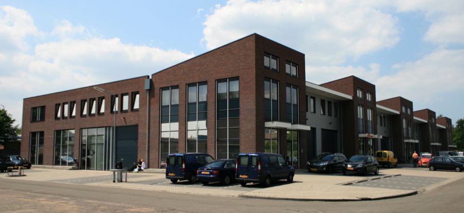 Bedrijfsverzamelgebouw Het Bastion, Huizen